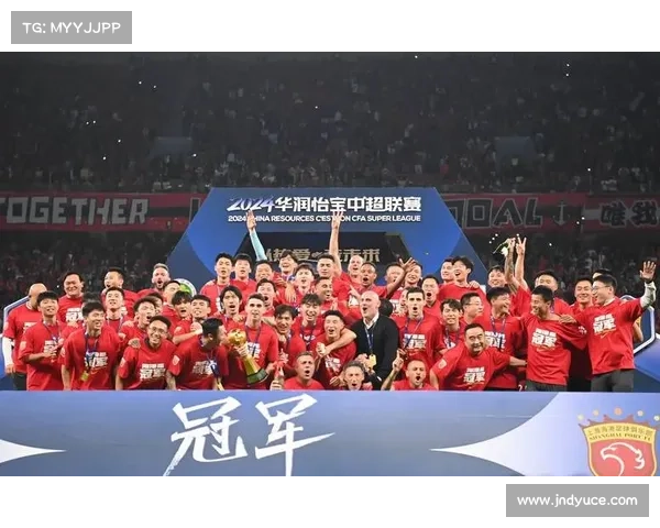 上海海港领跑中超积分榜 武磊12球独占射手榜首位 上海海港领跑中超积分榜 武磊12球独占射手榜首位